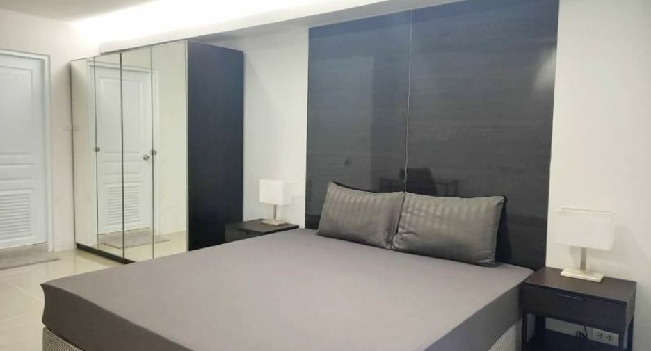 For rent 2 bedrooms condo in Khlong Toei, Bangkok