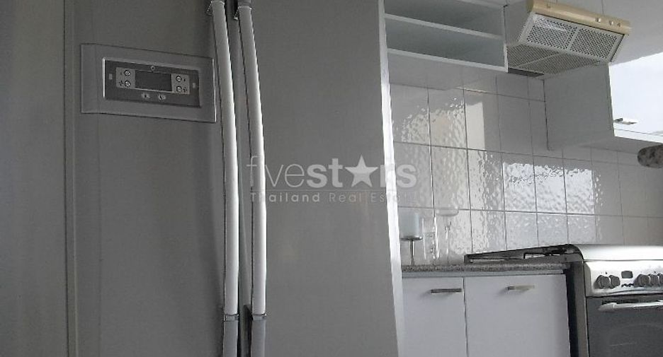 For rent 3 bedrooms condo in Sathon, Bangkok