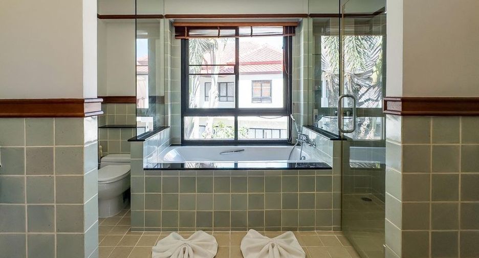For rent 4 bedrooms villa in Thalang, Phuket