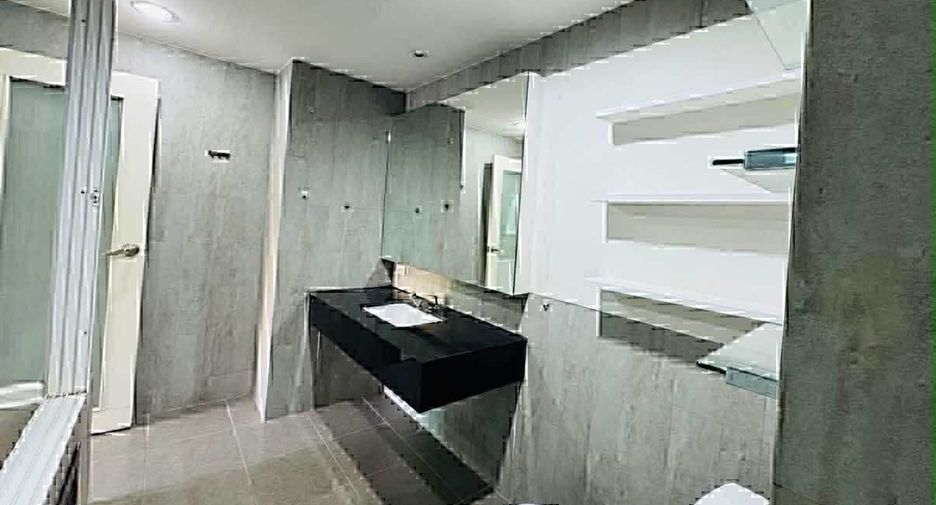 For sale 1 bed condo in Kathu, Phuket