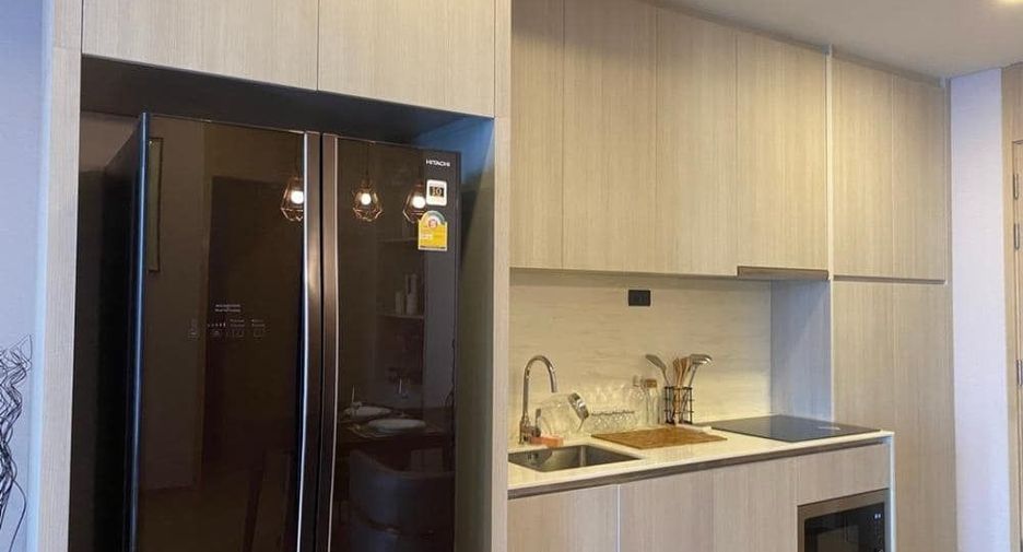 For rent 2 bedrooms condo in Khlong Toei, Bangkok