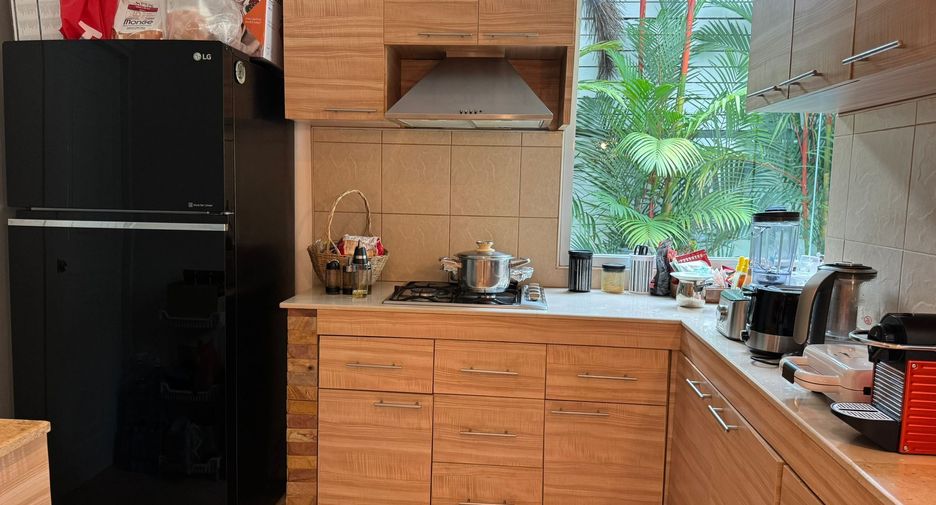 For rent 4 bedrooms villa in Thalang, Phuket