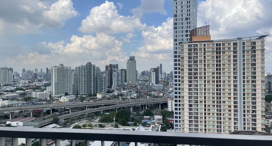 Wohnung zur Miete mit 2 Zimmer in Phra Khanong, Bangkok