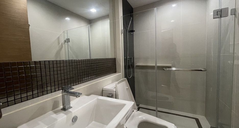 Wohnung zur Miete mit 2 Zimmer in Phra Khanong, Bangkok