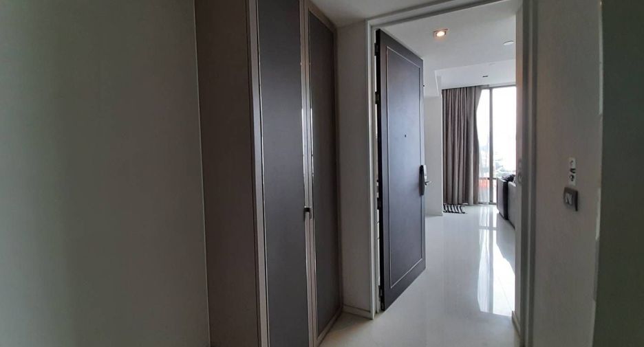 For rent 1 bed condo in Sathon, Bangkok