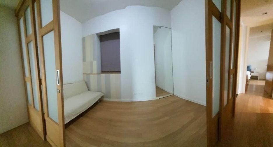 Condo en venta de 2 habitaciones en Yan Nawa, Bangkok