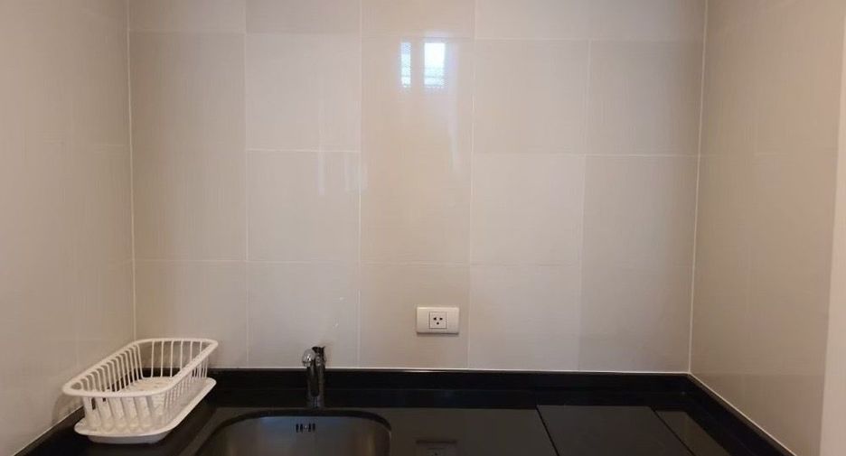 Condo en venta de 2 habitaciones en Yan Nawa, Bangkok