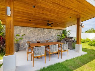 Villa en venta de 4 habitaciones en Thalang, Phuket