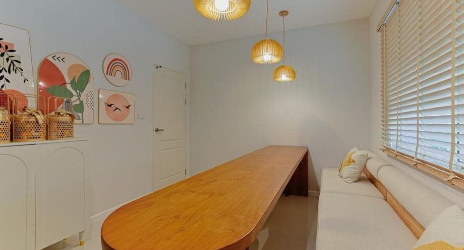 For rent 3 bedrooms house in Lat Krabang, Bangkok