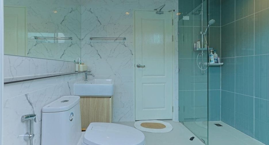 For rent 3 bedrooms house in Lat Krabang, Bangkok