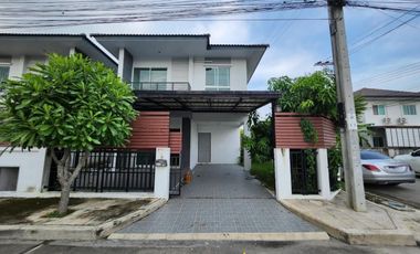 For sale 3 bedrooms townhouse in Nong Chok, Bangkok