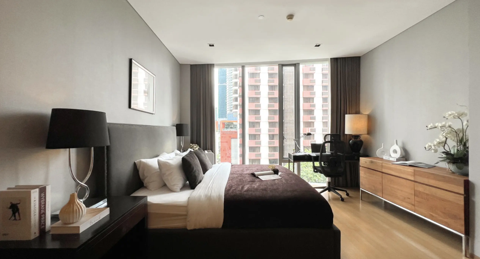 For rent 2 bedrooms condo in Sathon, Bangkok