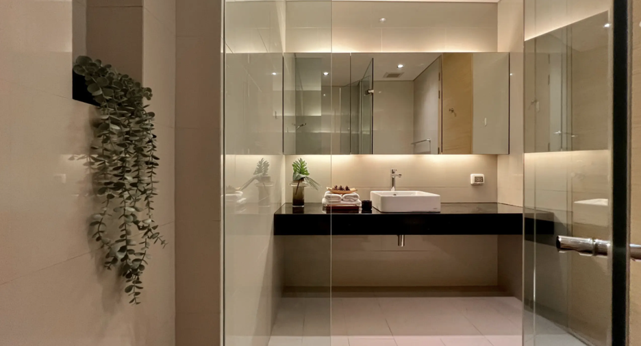For rent 2 bedrooms condo in Sathon, Bangkok
