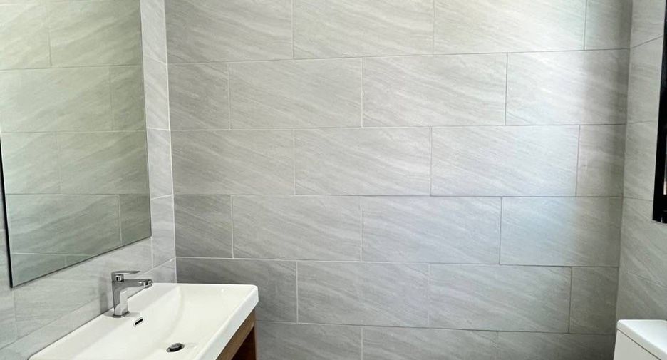 For rent 3 bedrooms house in Lat Krabang, Bangkok