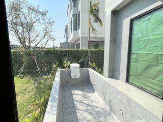 Haus zur Miete mit 3 Zimmer in Lat Krabang, Bangkok