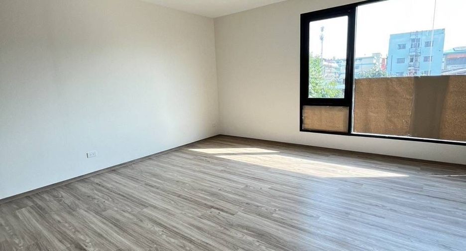For rent 3 bedrooms house in Lat Krabang, Bangkok