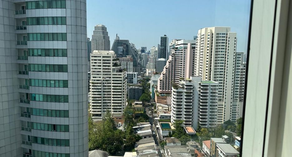 Wohnung zum Kauf mit 3 Zimmer in Khlong Toei, Bangkok