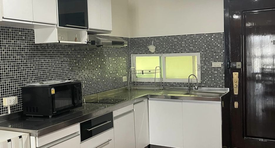 Condo en alquiler de 2 habitaciones en Suan Luang, Bangkok