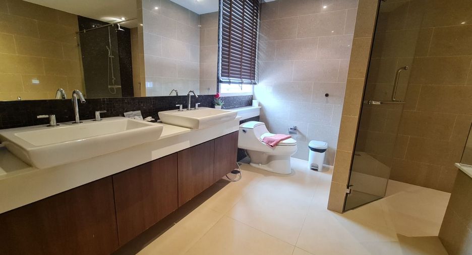 For rent 3 ベッドルーム condo in Kathu, Phuket