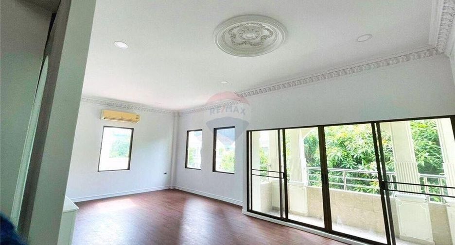 For rent 5 bedrooms house in Khlong Toei, Bangkok