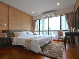 For rent 2 bedrooms apartment in Watthana, Bangkok