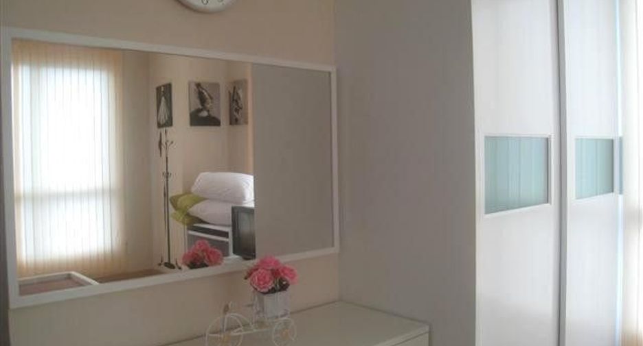 For rent 2 bedrooms condo in Sathon, Bangkok