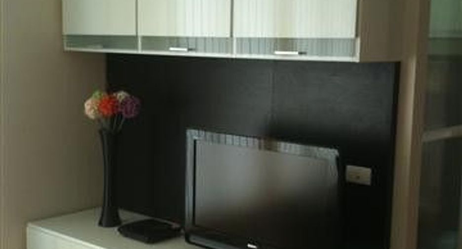 For rent 2 bedrooms condo in Sathon, Bangkok