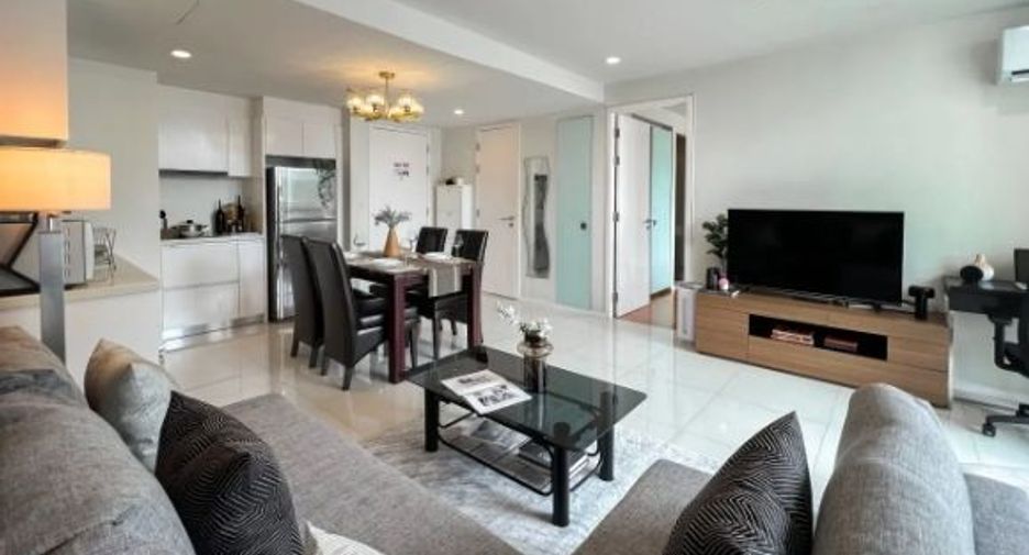 For rent 2 bedrooms condo in Sathon, Bangkok