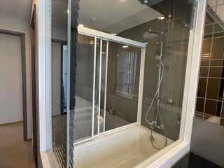 Condo en alquiler de 2 habitaciones en Bang Rak, Bangkok