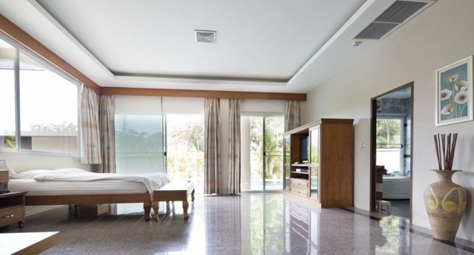 For rent 4 bedrooms villa in Kathu, Phuket