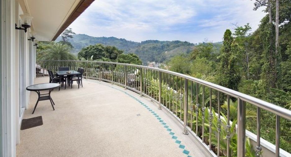 For rent 4 bedrooms villa in Kathu, Phuket