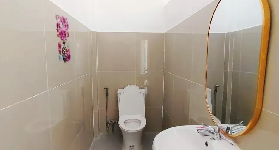 Local comercial en venta de 3 habitaciones en Bang Khae, Bangkok