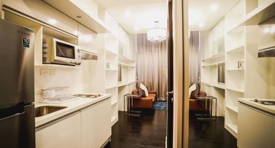 For rent 1 bed condo in Khlong Toei, Bangkok