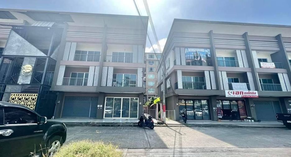 For sale 3 bedrooms retail Space in Mueang Phuket, Phuket