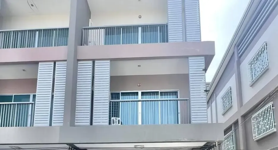 Local comercial en venta de 3 habitaciones en Mueang Phuket, Phuket