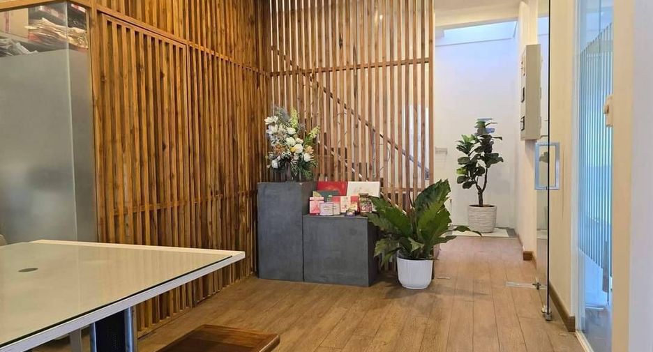 For sale 2 bedrooms office in Yan Nawa, Bangkok