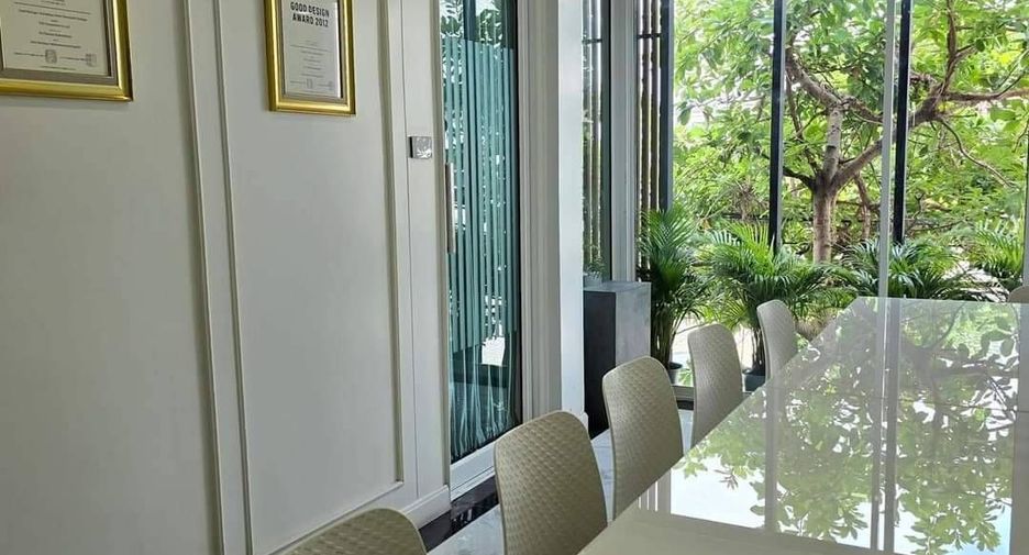 For sale 2 bedrooms office in Yan Nawa, Bangkok