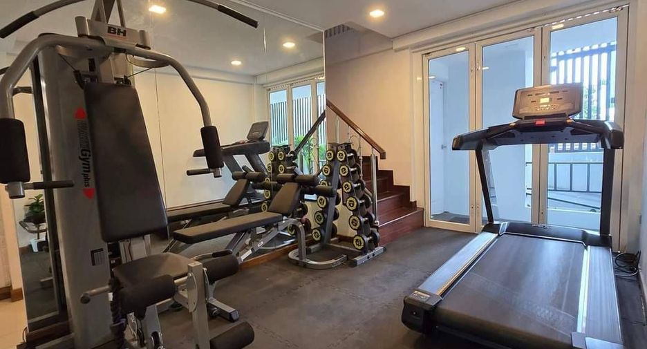 For sale 2 bedrooms office in Yan Nawa, Bangkok