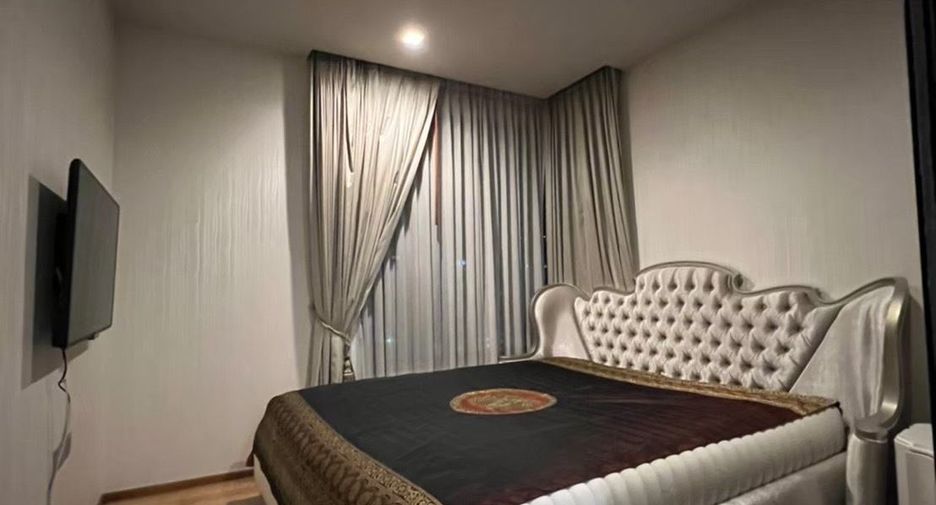 For rent 2 bedrooms condo in Khlong Toei, Bangkok