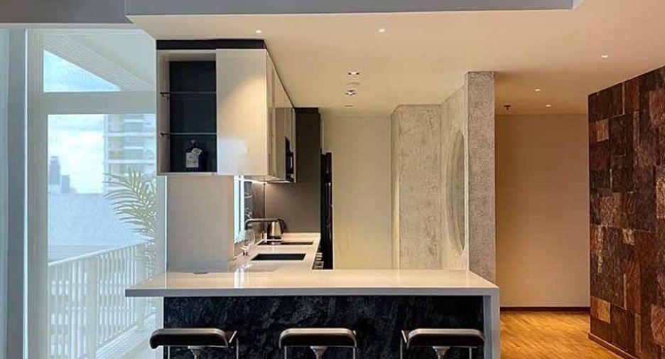 For sale 2 bedrooms condo in Pathum Wan, Bangkok