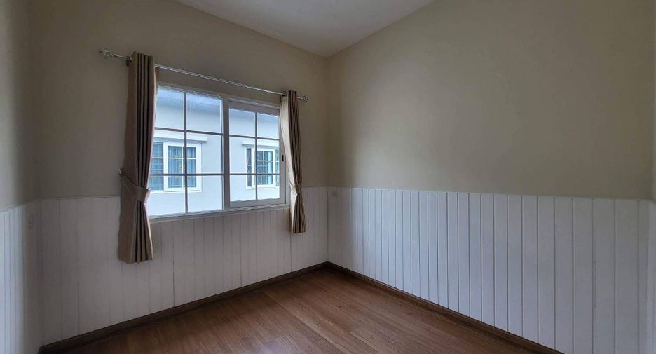 Casa en venta y en alquiler de 4 habitaciones en Phra Pradaeng, Samut Prakan