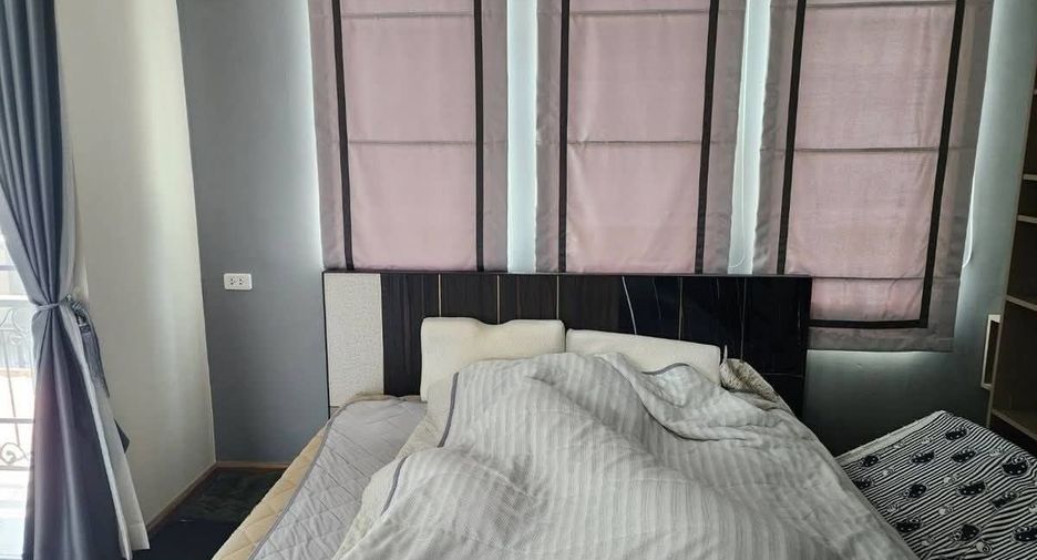 Casa adosada en venta y en alquiler de 4 habitaciones en Phra Pradaeng, Samut Prakan