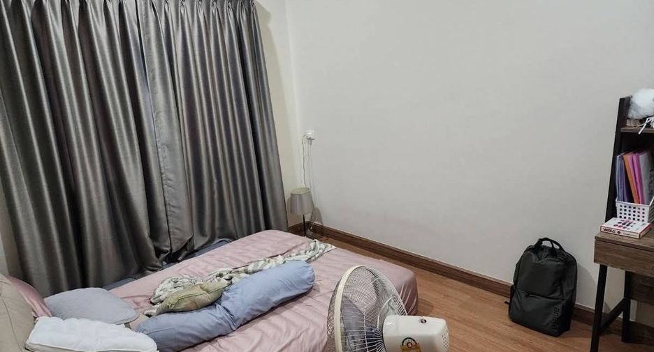 Casa adosada en venta y en alquiler de 4 habitaciones en Phra Pradaeng, Samut Prakan