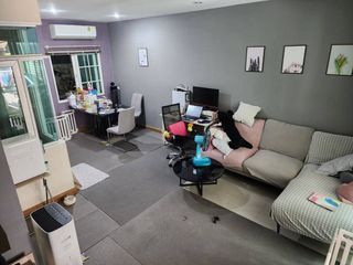 For sale and for rent 4 bedrooms townhouse in Phra Pradaeng, Samut Prakan