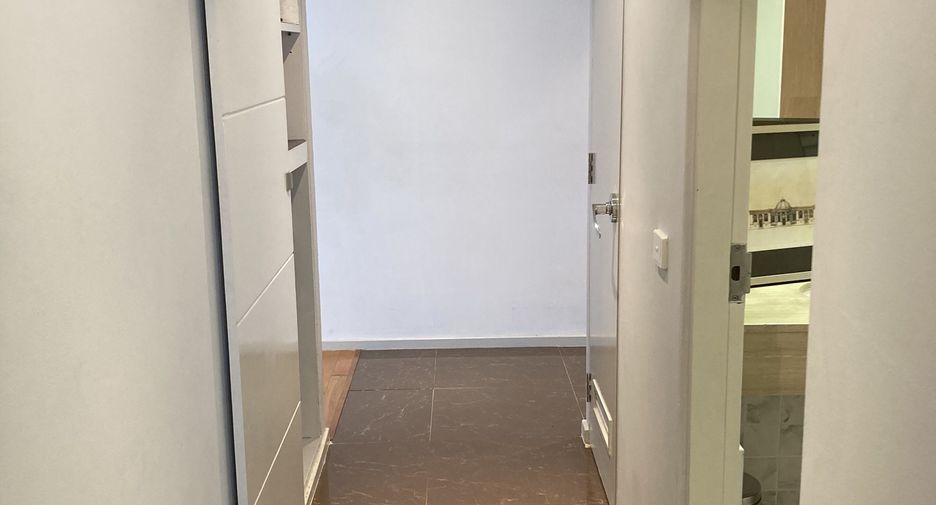 Wohnung zur Miete mit 1 Zimmer in Pathum Wan, Bangkok