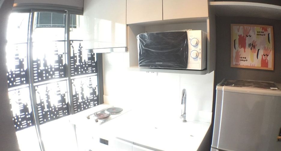 For rent studio condo in Huai Khwang, Bangkok