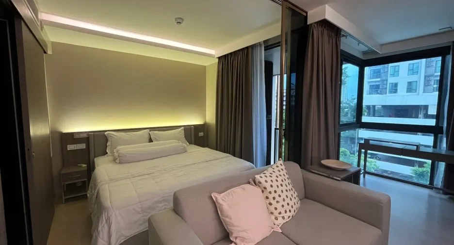 For rent 1 bed condo in Khlong Toei, Bangkok