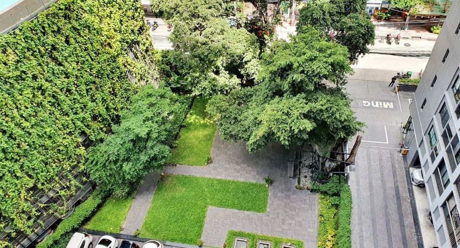 For sale 1 bed condo in Sathon, Bangkok