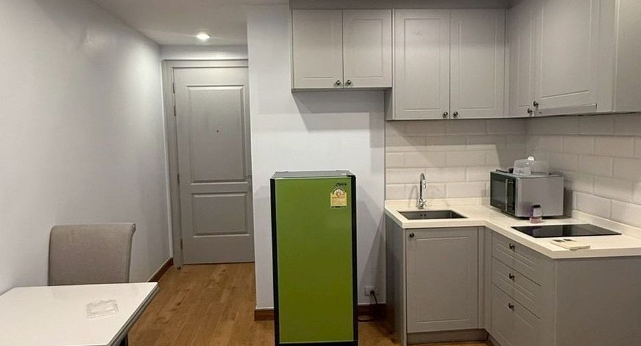 For sale 1 bed condo in Phaya Thai, Bangkok