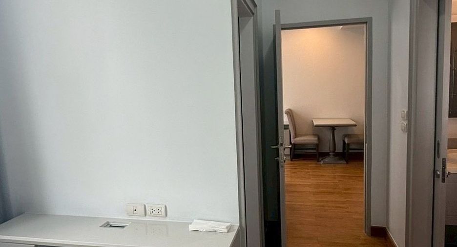 For sale 1 bed condo in Phaya Thai, Bangkok